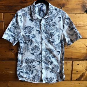 Divided H&M Men’s small Hawaiian shirt